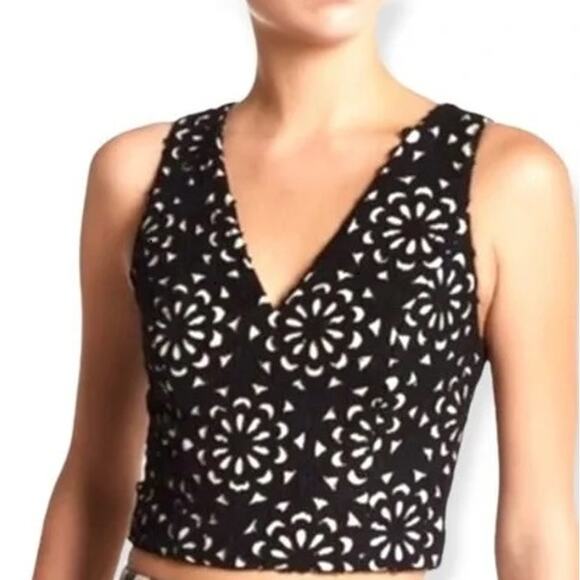 Alice + Olivia Tops - Alice + Olivia Black Floral Laser Cut Lyla Crop Top - Size 8